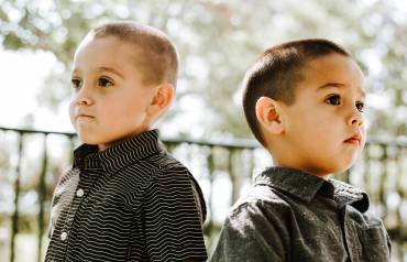 BAMBINI DIFFICILI.  SI NASCE O SI DIVENTA?